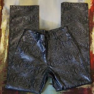 Outer Edge Retro Snakeskin Pants. Size 5